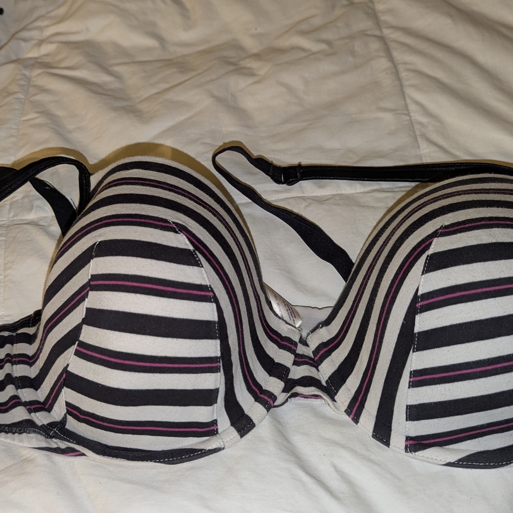 Lane Bryant Cacique White Bra With Black And Pink Stripes Size 42DD